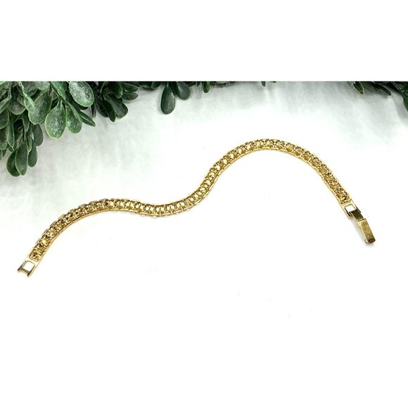 Gold Tone Chain Bracelet With Secure Clasp - Picture 6 of 7